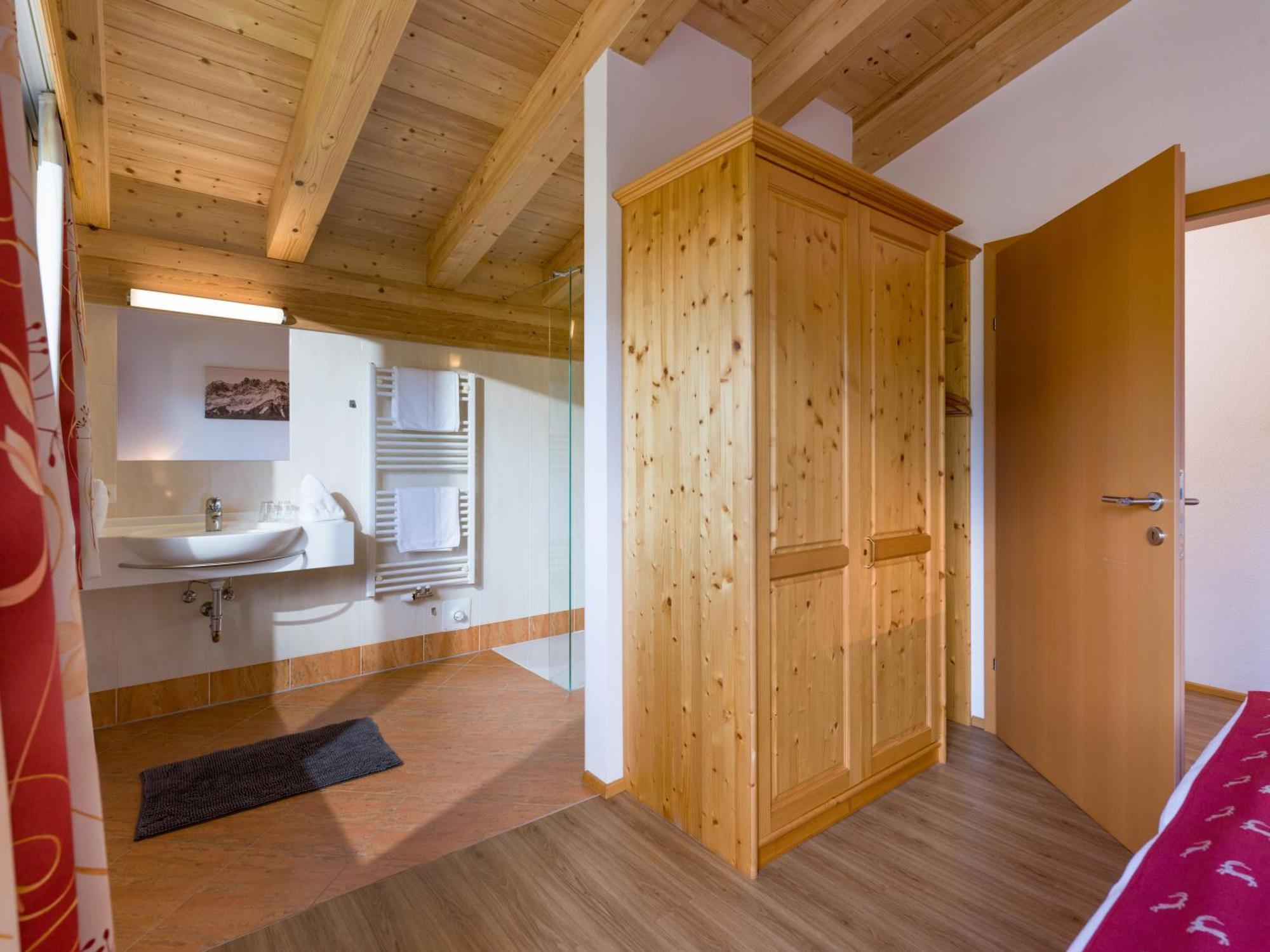 Hotel Alpenpanorama Soll Exterior photo