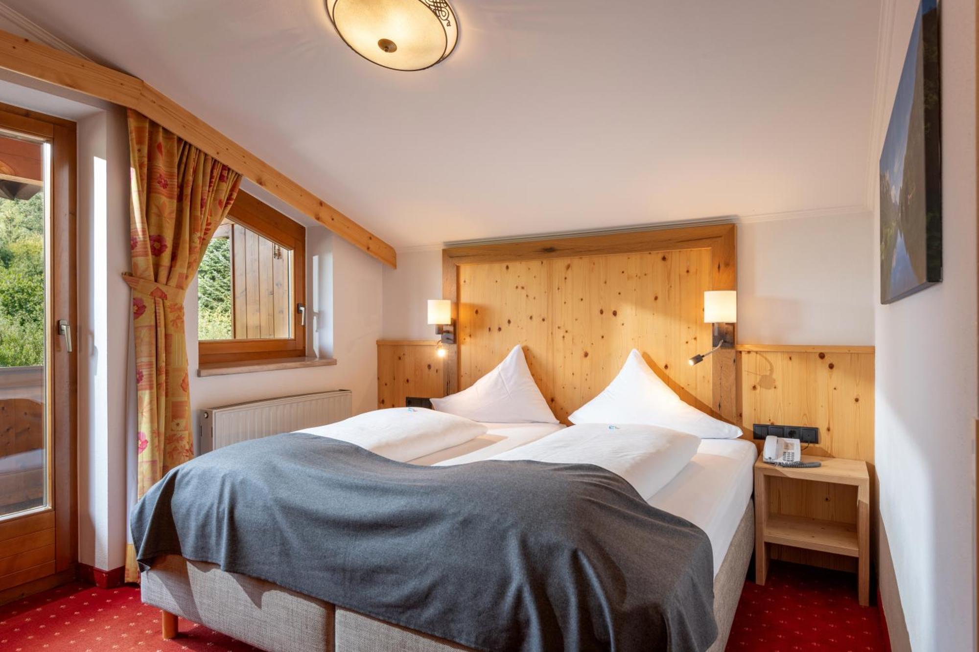 Hotel Alpenpanorama Soll Exterior photo