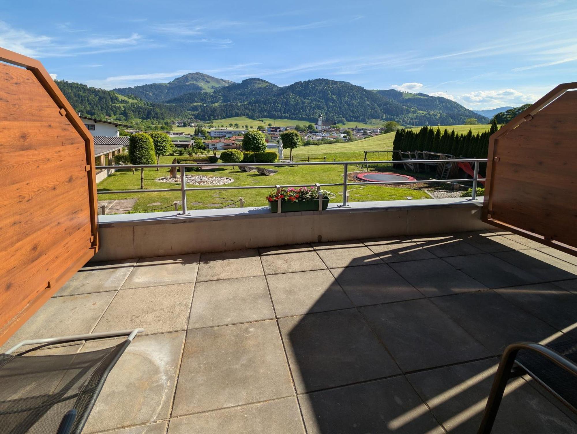 Hotel Alpenpanorama Soll Exterior photo
