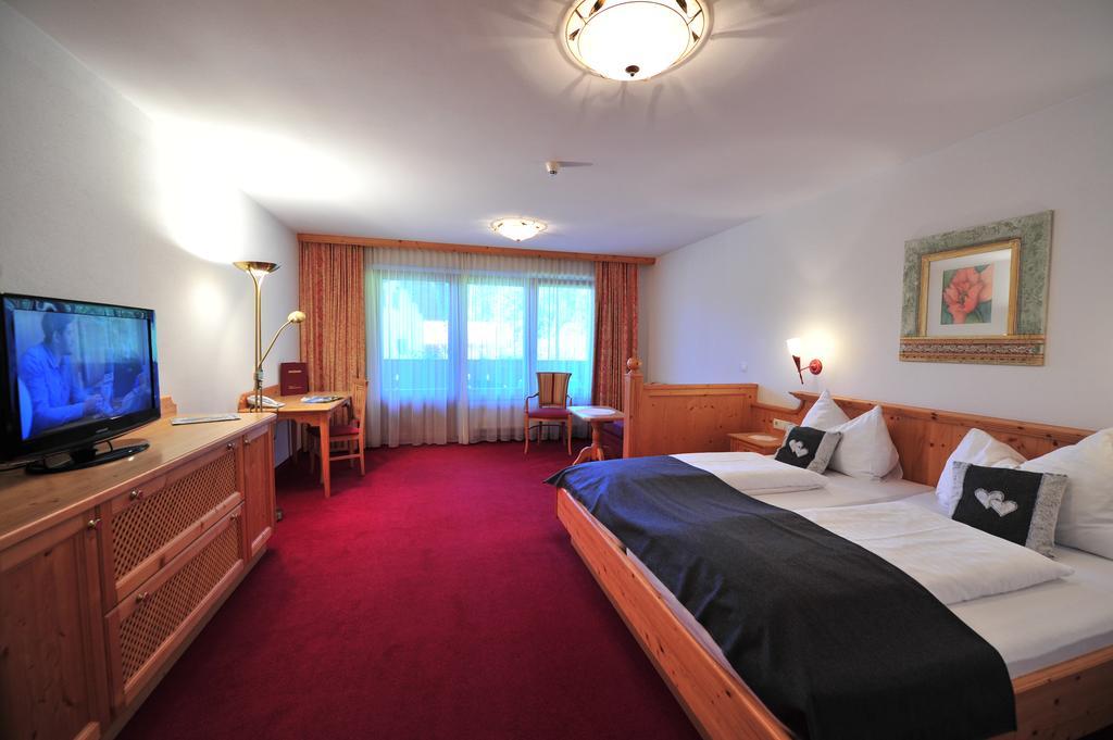 Hotel Alpenpanorama Soll Exterior photo